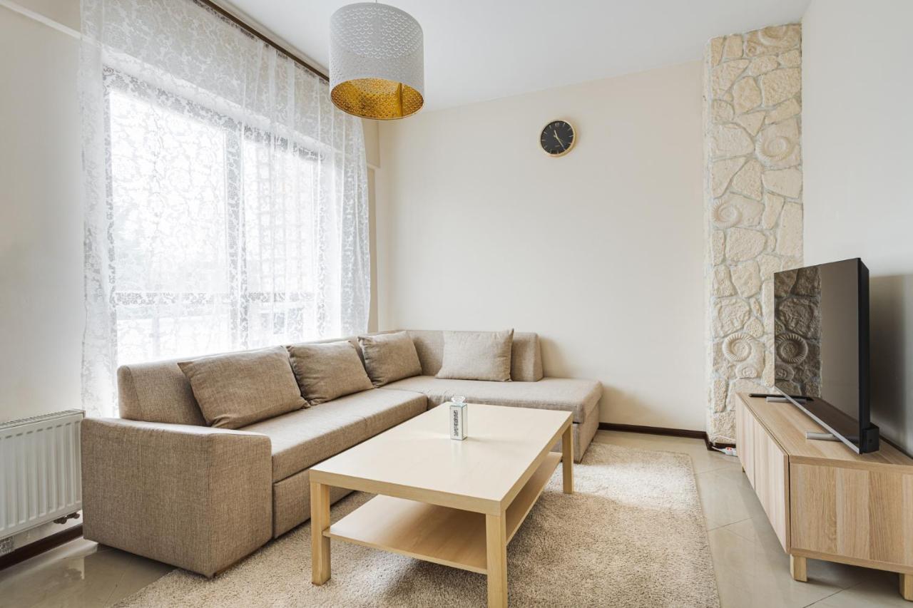 Апартаменти Apartament Wiktoria Wilanow Варшава Екстер'єр фото