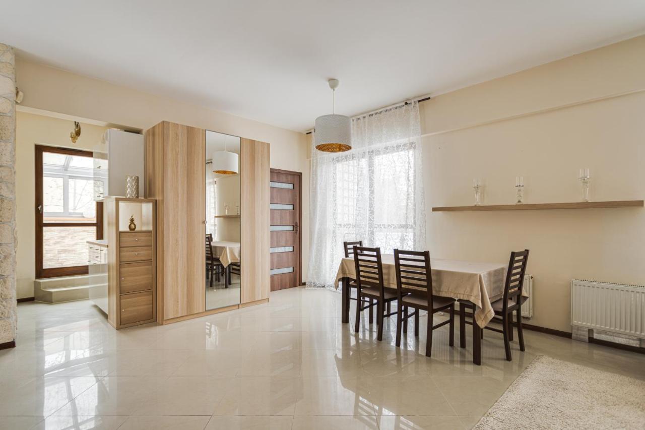 Апартаменти Apartament Wiktoria Wilanow Варшава Екстер'єр фото